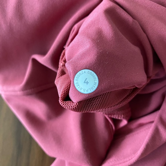 Lululemon On The Fly Pants - Picture 5 of 6